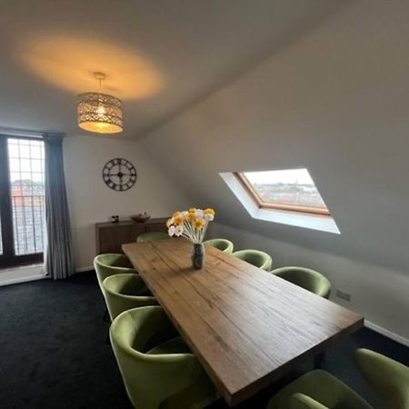Bs - Luxury Top Floor 4 Bed Apartment With Garage In Town Centre - No Lift Stratford-upon-Avon Bagian luar foto